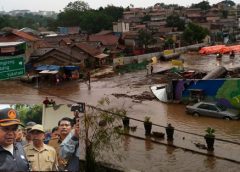 Terjadinya Banjir Bandang di Sejumlah Kawasan Bandung Barat, Bupati Aa Umbara ‘Turun Tangan’,  Anak Sungai Citarum Jadi Sasarannya