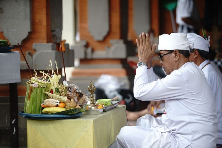 Desa Adat Jadi ‘Jurus’ Andalan Bali Atasi Pandemi Virus Corona