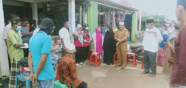 IKM Peduli, Berbagi Sembako Pada Sesama, Ditengah Wabah Covid-19.