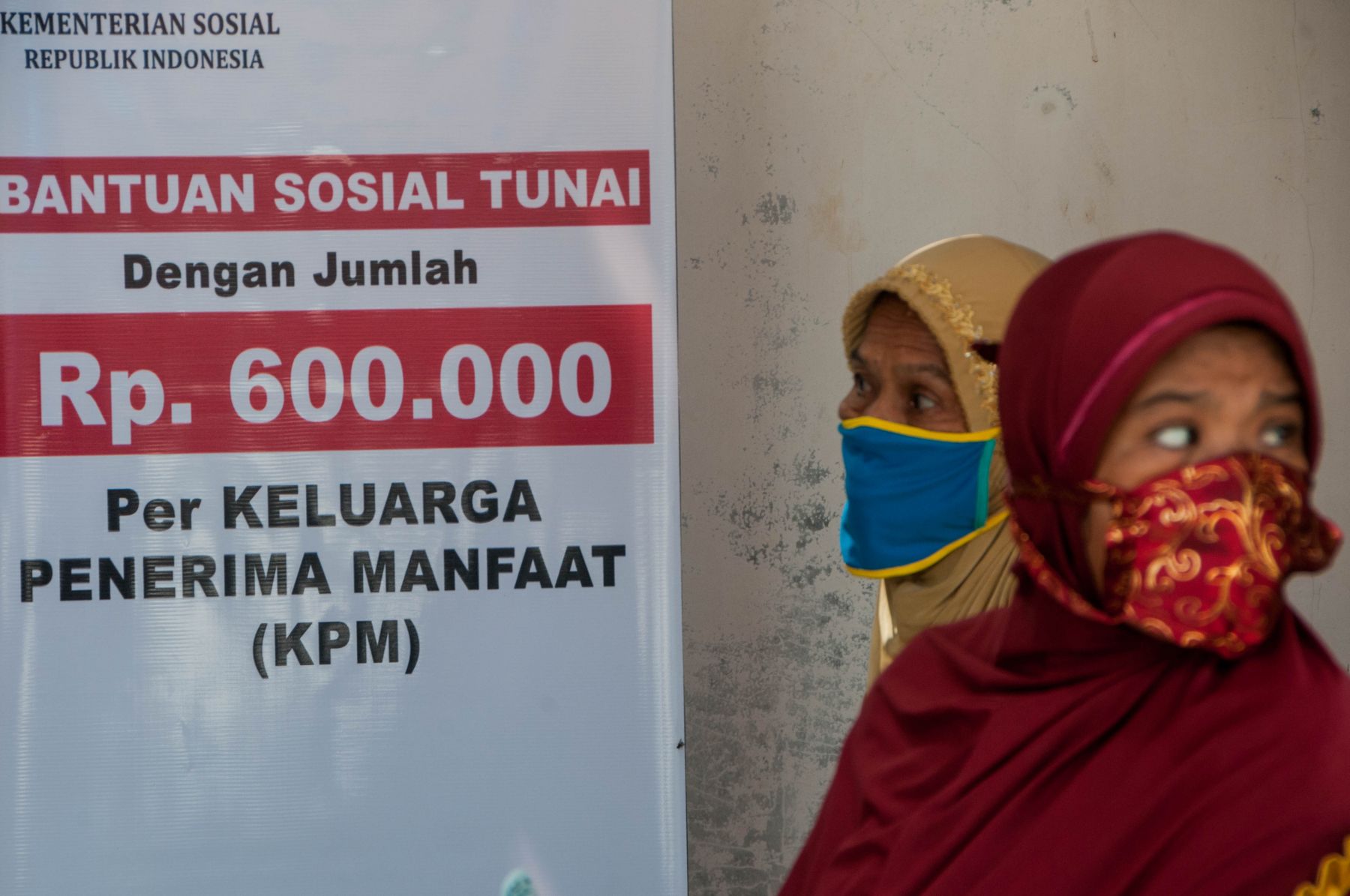 Desa Pangkal Duri Ilir Bantu Masyarakat Salurkan BST Pusat untuk 75 KK