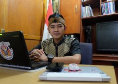 Sosial Media ‘Roket’ yang Bisa Menembus Ruang dan Waktu
