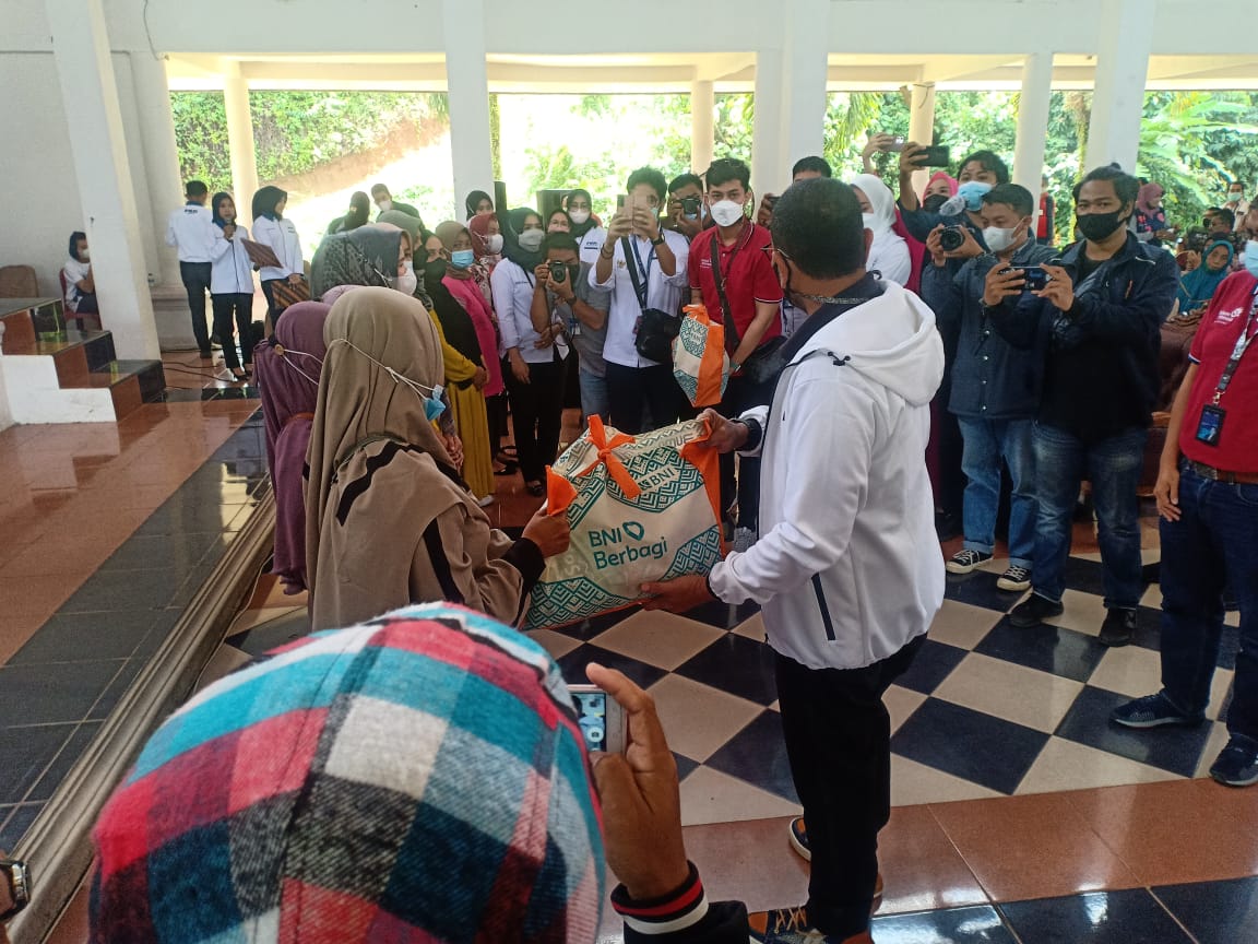 Staf Khusus Kementerian BUMN RI Kunker ke Kabupaten Tanjabtim