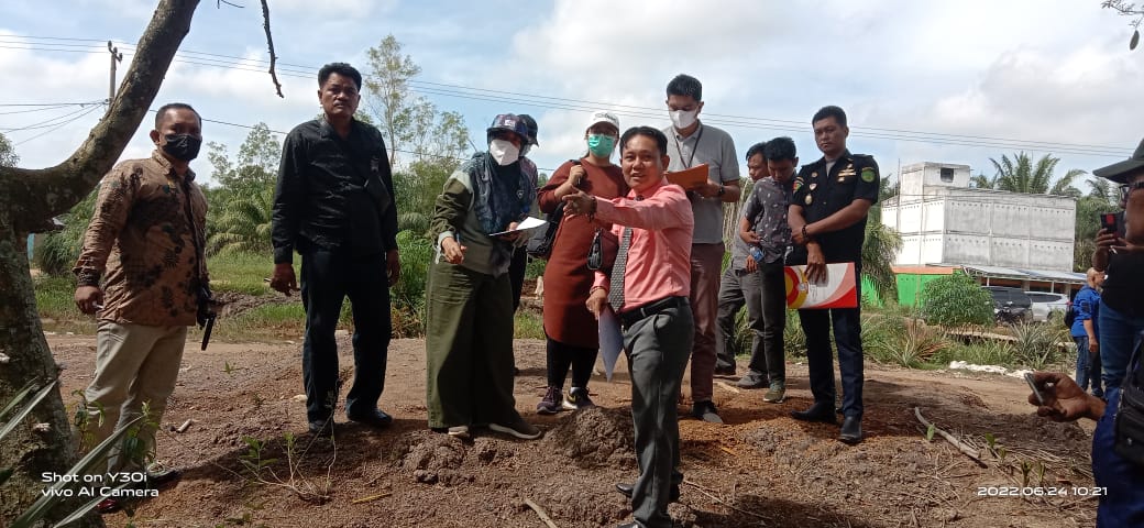 MAJELIS HAKIM DAN TIM PENASEHAT HUKUM PENGGUGAT MELAKSANAKAN SIDANG PEMERISAAN SETEMPAT (PS)