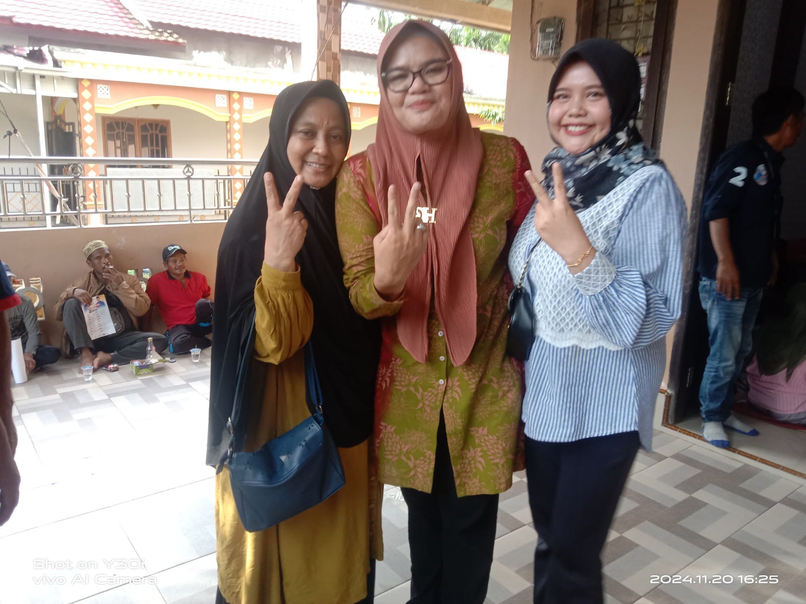 Kunjungi Desa Lagan Ulu, Cabup Nomor Urut 02 Disambut Hangat Warga