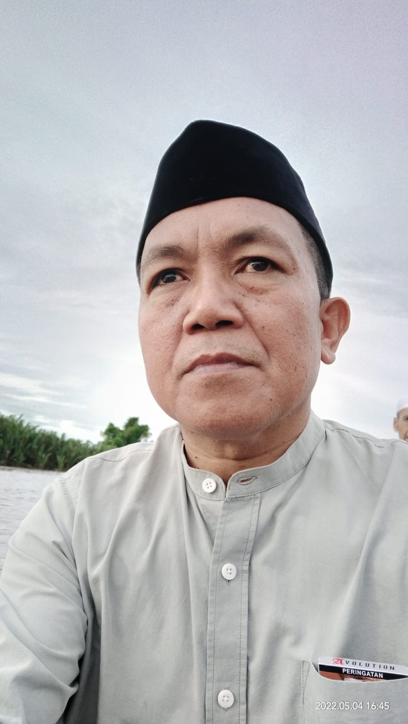 Kepala Desa Sungai Tawar, Kecamatan Mendahar, Kabupaten Tanjab Timur Ucapkan Selamat Tahun Baru 2025