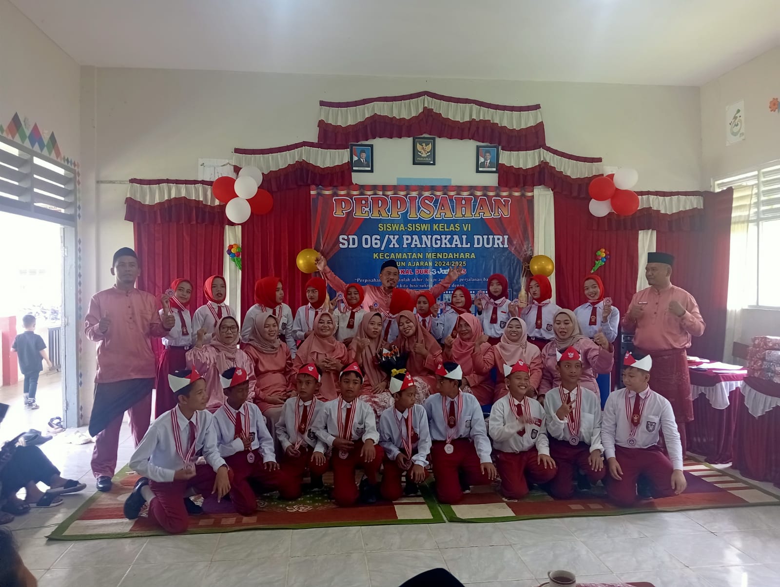 Perpisahan Siswa-Siswi SD 06/X Pangkal Duri berlangsung penuh Khidmat dan Meriah