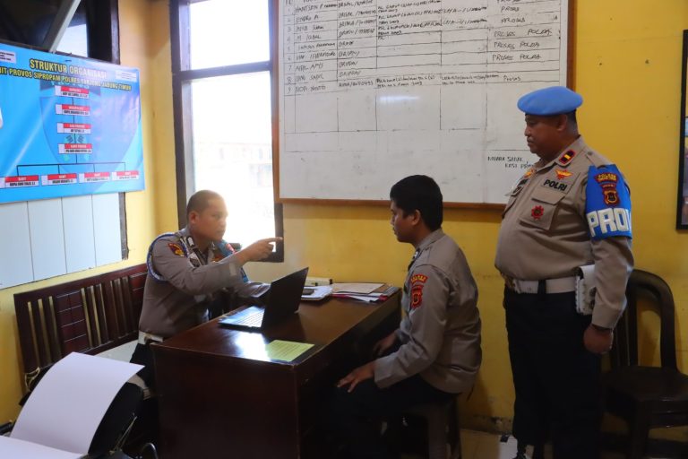 Kapolres Tanjab Timur Respon Cepat Menindaklanjuti Terhadap Oknum Anggota Bripda M. Iqbal Untuk Diamankan Dan Diproses