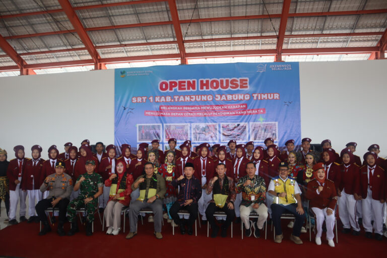 Kapolres Tanjab Timur Hadiri Open House dan MPLS Sekolah Rakyat Terintegrasi 1 Tanjab Timur “Wujudkan Pendidikan Merata Menuju Masa Depan Cerah”