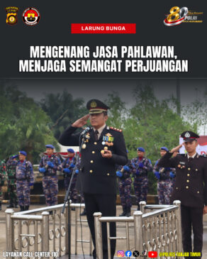 Peringati HUT ke-81 RI, Kapolres Tanjab Timur Pimpin Upacara Pelarungan Bunga di Sungai Batang Hari